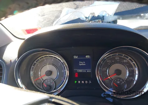 2011 Chrysler Town & Country Touring-L z USA, uszkodzony, nr VIN 2A4RR8DG6BR803563